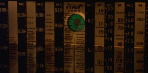 Pilot Table Radio