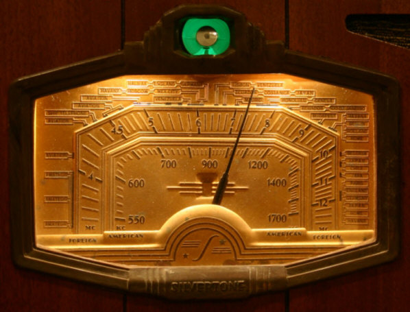 Silvertone Gold Dial